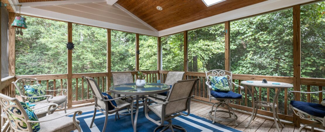 Exploring the Best Restaurants Listed on Five Guys Kingman